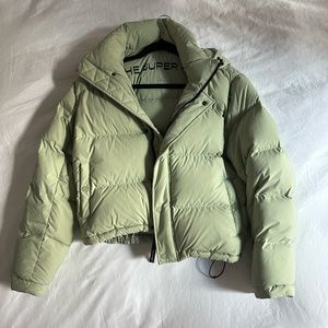 aritzia super puff shorty jacket (medium) in mint green.